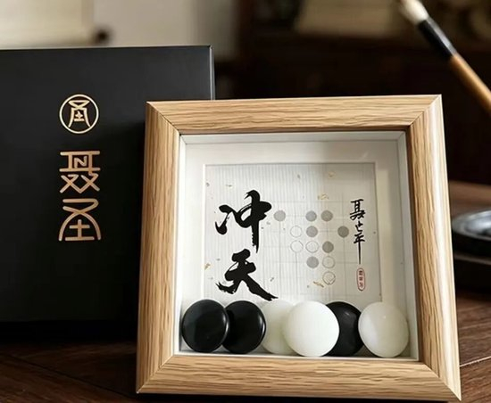 小米电竞新品亮相，品牌合作引领行业创新